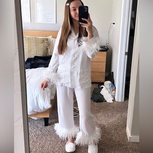 Sleeper Party Pajamas Set with Detachable Feathers WHITE